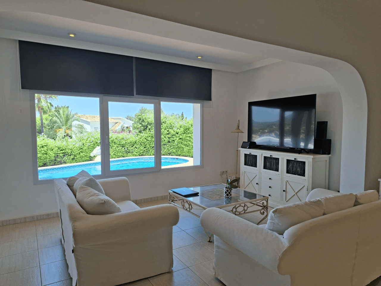 Villa exclusiva en Santa Lucía: lujo, vistas al mar y calidad de vida en Dénia